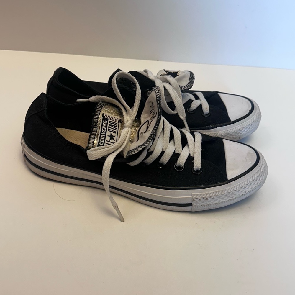 Converse All Star Chuck Taylor Sneaker Women's Sz 7 Textile Lace Up 556603F